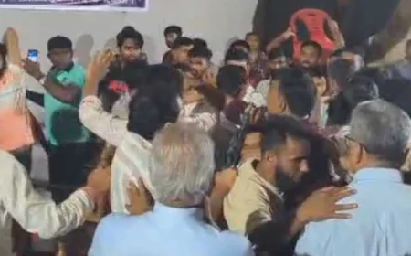 BNP এর দ্বি-বার্ষিক  কাউন্সিলের ভোট গণনার সময় ব্যালট ছিনতাই।